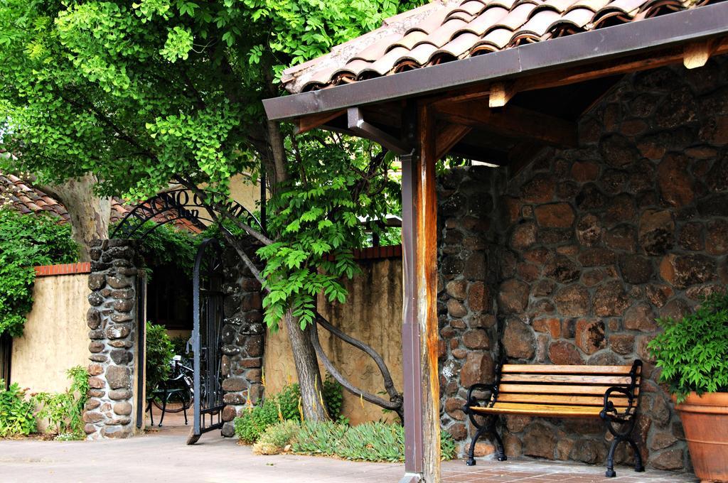 Rancho Caymus Inn Rutherford Bagian luar foto