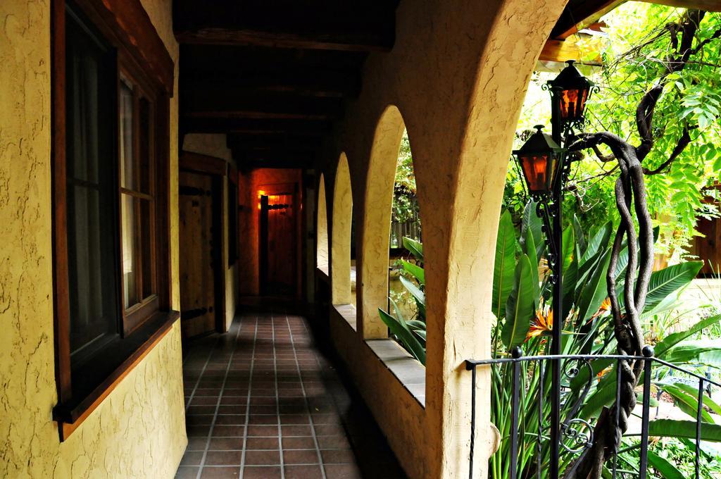Rancho Caymus Inn Rutherford Bagian luar foto